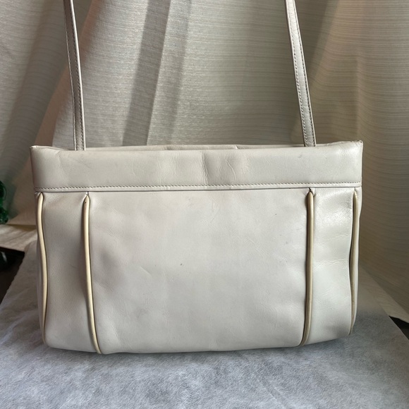 Salvatore Ferragamo 100% Leather Bag Off White Shoulder Bag Hinged Purse Vtg COA - Picture 6 of 17